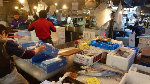 halles-Tsukiji-poisson