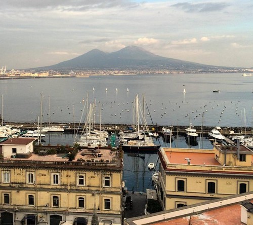 vue-depuis-chateau-dell-Ovo-naples vue-depuis-chateau-dell-Ovo-naples