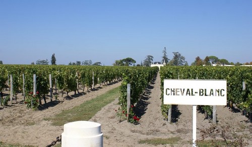 Chateau-Cheval-Blanc-1er-Grand-Cru-Classe-A-Saint-Emilion