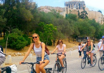 Balade en vélo à Athènes avec guide français