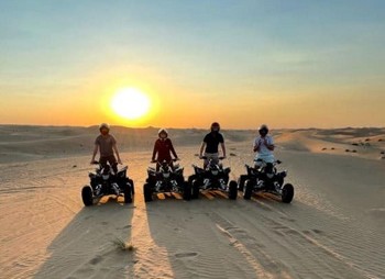 Quad dans le désert de Dubaï