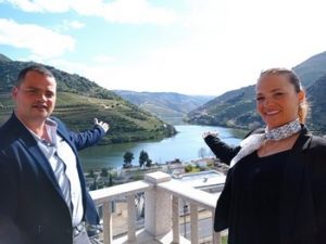 Visite en français et dégustation dans les domaines viticoles Vallée du Douro