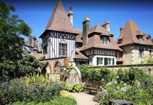 Que visiter à Cabourg et où dormir à Cabourg ?