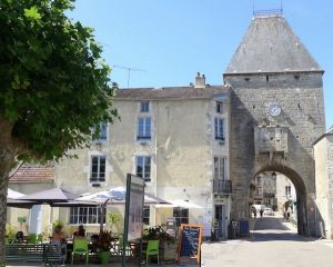 Que visiter à Noyers-sur-Serein ?