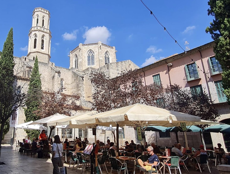 Visiter Figueras et dormir à Figueras